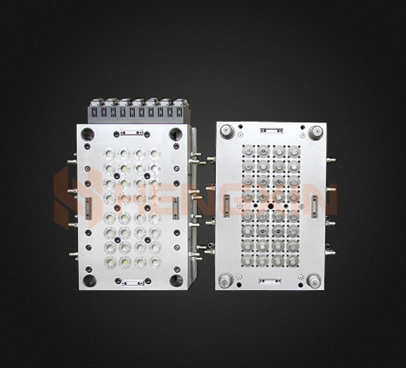 Kebanyakan pembekal Acuan akan menawarkan rangkaian besar komponen siap sedia